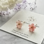 桜のプチスタッドピアス/イヤリング　アセチ樹脂　お花　春夏