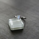 ロイヤルブルームーンストーン　レクタングル　ＣＺクロスリング　SILVER925