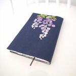 【ｎ様オーダー品】刺繍入りブックカバー単行本サイズ　藤の花