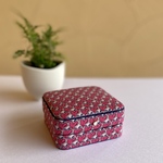 アクセサリーケース　ジュエリーケース　リバティ　ハート柄　　ピンク系　カルトナージュ　布箱