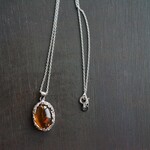 天然琥珀　アラベスクフラワー　ネックレス　SILVER925