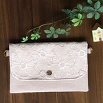  ♡マルチポーチ♡ 母子手帳ケース♡フラワー刺繍♡【あずきミルク】