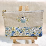 お花畑のセキセイインコ💐刺繍入りポーチ