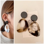 アクリルアクセサリー