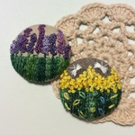 🌼【waka様)専用ページ…刺繍クルミボタンブローチ