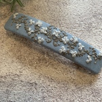 お花刺繍のバレッタ