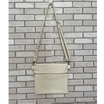 くすみｱｲﾎﾞﾘｰ フラワーレースのダブルファスナーサコッシュ