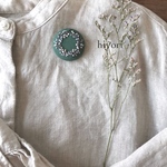 刺繍ブローチ