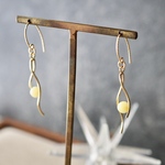 Royal amber 14kgfゴールドフックピアス