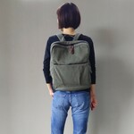 ざっくり帆布の四角リュック・Lサイズ（カーキ）