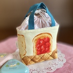 ＊保冷保温巾着  おにぎり巾着＊🍞 トースト柄 アイボリー