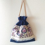ネイビーのインド刺繍リボン巾着ポーチ