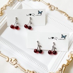 【 再販 】* さくらんぼ * シルバー ピアス / 樹脂ピアス / サージカルステンレスピアス / イヤリング / 樹脂ノンホールピアス　- 春のお出かけに -