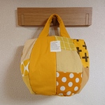 Hachi Bag ８枚合わせの丸底バッグ（柿色イエロー）