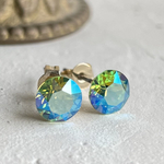 スワロフスキー　クリスタル　ペリドットシマー　ピアス　6mm                         ペリドット　シマー　オーロラ　偏光　レインボー　虹　七色　カラフル　レア　廃盤