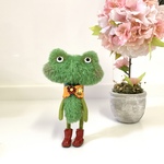 モヘア仕立ての不思議生物 緑ちゃん♪（赤靴）