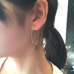 シンプルコーヒーのフープピアス