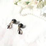 星降る夜の流星ピアス