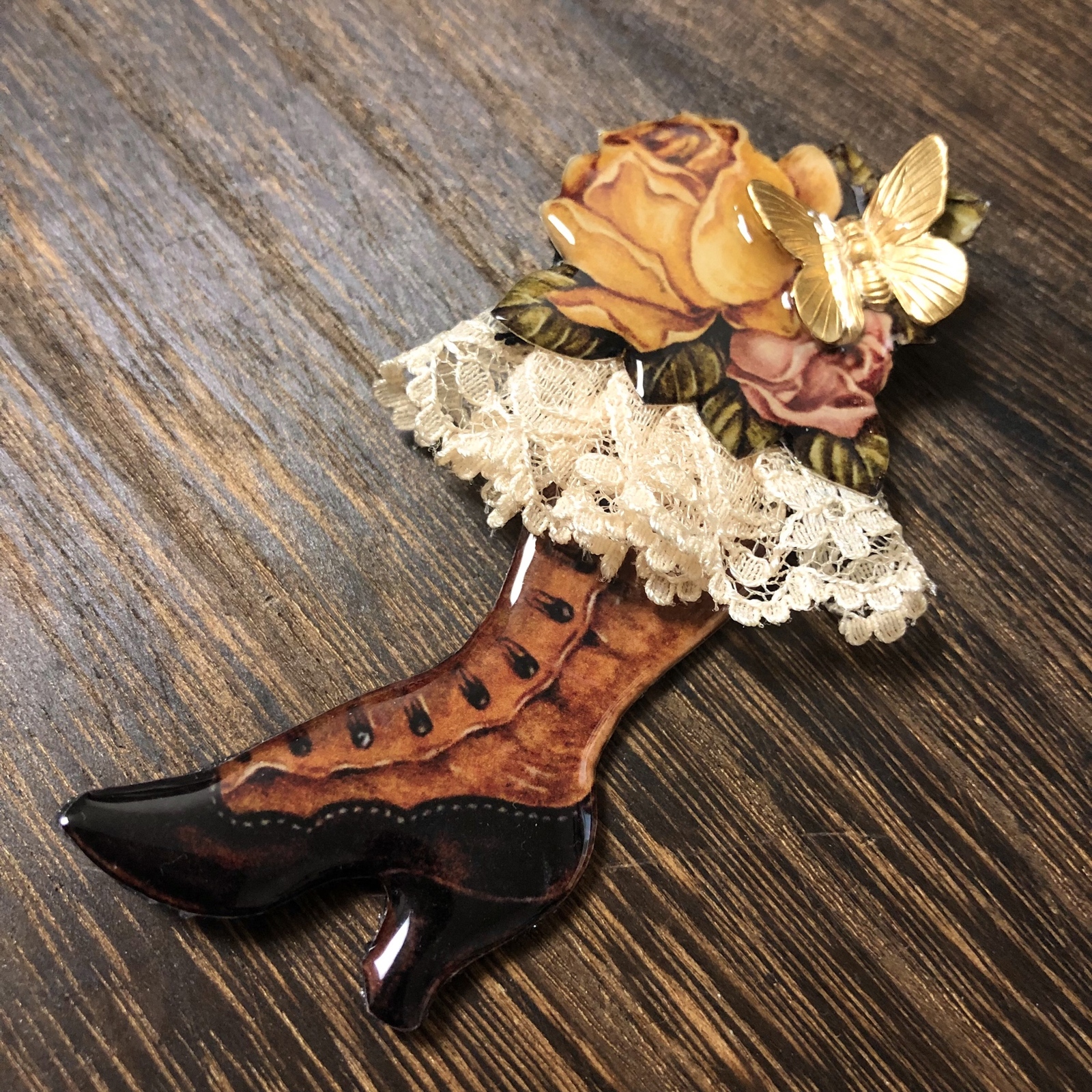 アンティークブーツと花ブローチ - MYSTIC'S GALLERY | minne byGMO