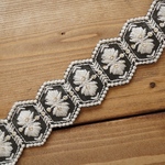 【65㎝カット済み】シルク　ヘキサゴンタイプ　インド刺繍リボン   【グレー】