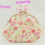 ｢007773様のご注文品｣☆気持ち華やぐがま口ポーチ（中より一回り小さめ)(花柄♡）