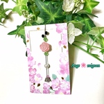 (お値下げしました !   ¥3,000→¥2,700)薔薇の園(くすみピンク) イヤーラップクローラーピアス/ノンホールピアス ✩サージカルステンレス316 ✩フッ素コーティング