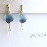ひとひらの花びらイヤリング/ピアス
