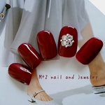 *輝くSWAROVSKI〜深紅〜*。ネイルチップ