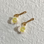 リカちゃんお花ピアス（ホワイト）