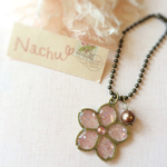 クラッシュシェルの桜キーホルダー