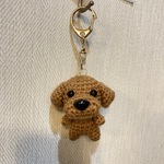 編みぐるみ犬キーホルダー:トイプードル(レッド）