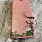 iPhone13手帳型カバー（閉めたまま話せる！４つのポケット付き）