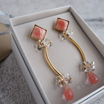 七宝焼 スクエア◇つぶつぶドロップピアス　～Cherry quartz～