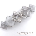 シルバーグレーとパールライン　透かし模様のバレッタ＊送料無料＊8㎝バレッタ ヘアアクセサリー　#髪飾り