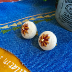刺繍イヤリング