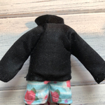 黒のカットソー