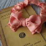 special price ♡サーモンオレンジのリボンシュシュ