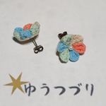 つまみ細工の耳飾り　【ピアス042】