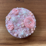 ビーズ刺繍くるみボタン（ヘアゴム/ブローチ）