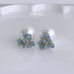 受注制作　花ピアス（水色）