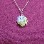 ウクライナを想って　　静かな癒しのネックレス（金属アレルギー対応）