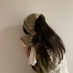 pretty girl / babooshka