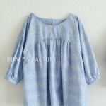 春服♡ふぞろいドットのナチュラルブラウス