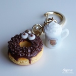 ドーナツくんとオリジナルマグのウィンナーコーヒー(ホワイト)キーホルダー