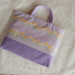 レッスンバッグ　女の子〈お花畑でかくれんぼ〉ラベンダー