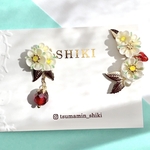 ＊つまみ細工＊いちご 花 イヤーカフとピアスのセット＊
