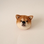 35.もふもふの柴犬お顔ブローチ