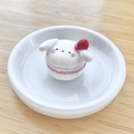 ロップイヤーうさぎさんのいちごマカロン/リング/ミニチュアとしても