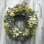 ミモザの白い森のリース