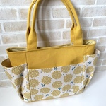 【送料無料】脇ポケット付トートバッグ☆大サイズ(前ポケット付き)フラワー&マスタード帆布)